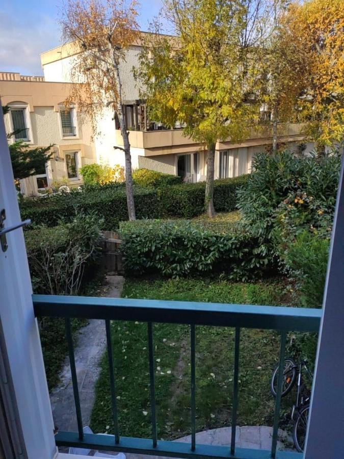 Maison De Ville 102M2 3 Chambres Montigny-le-Bretonneux Exteriör bild